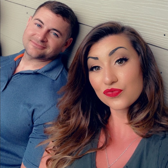 Meet your Posher, Brooke - Picture 1 of 1